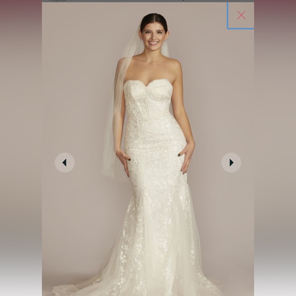 NWT UNWORN Size 10 fitted mermaid style ivory wedding dress